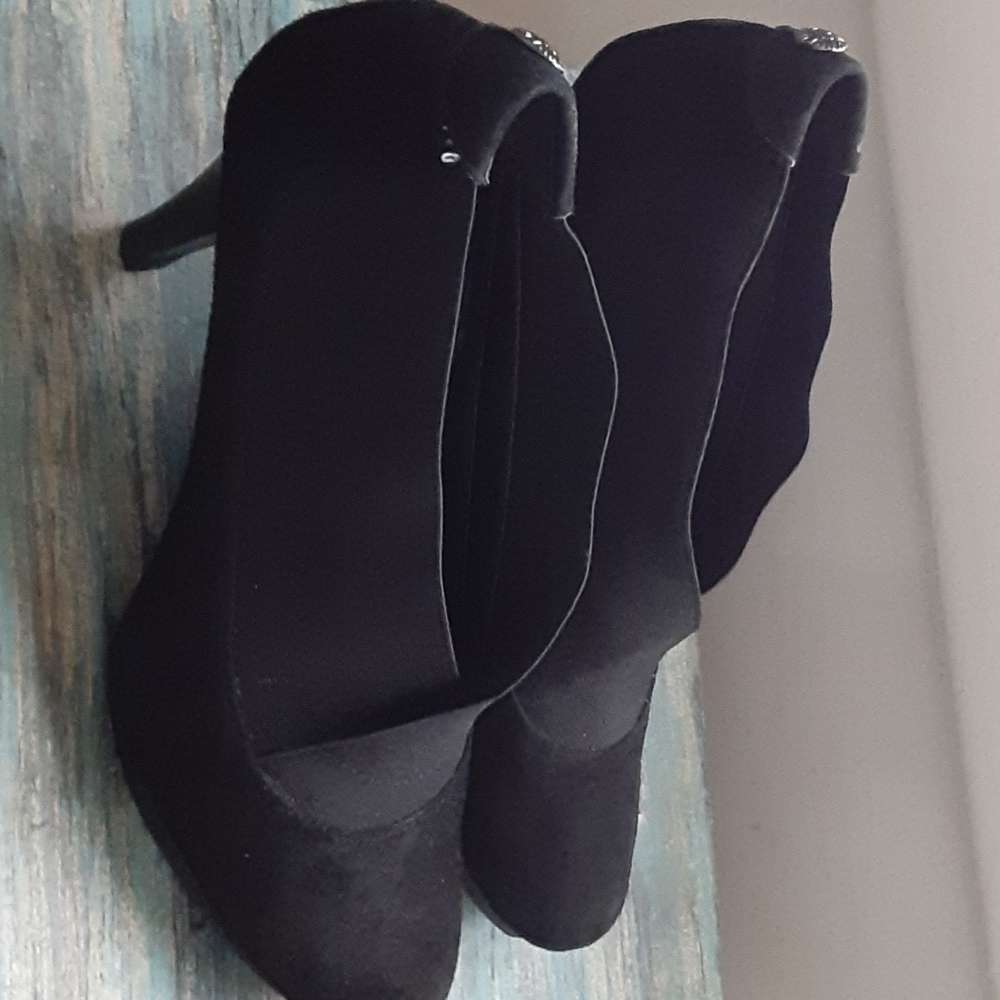 Anne Klein heels